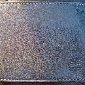 Timberland Men's Leather Wallet with Flip Pocket